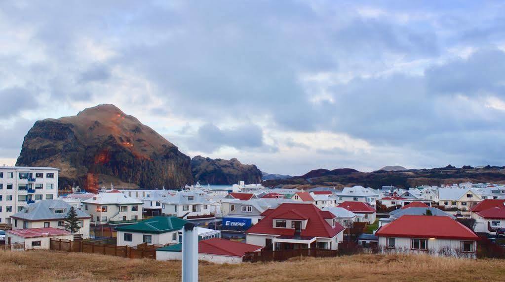 Guesthouse Arny Vestmannaeyjar Exterior photo