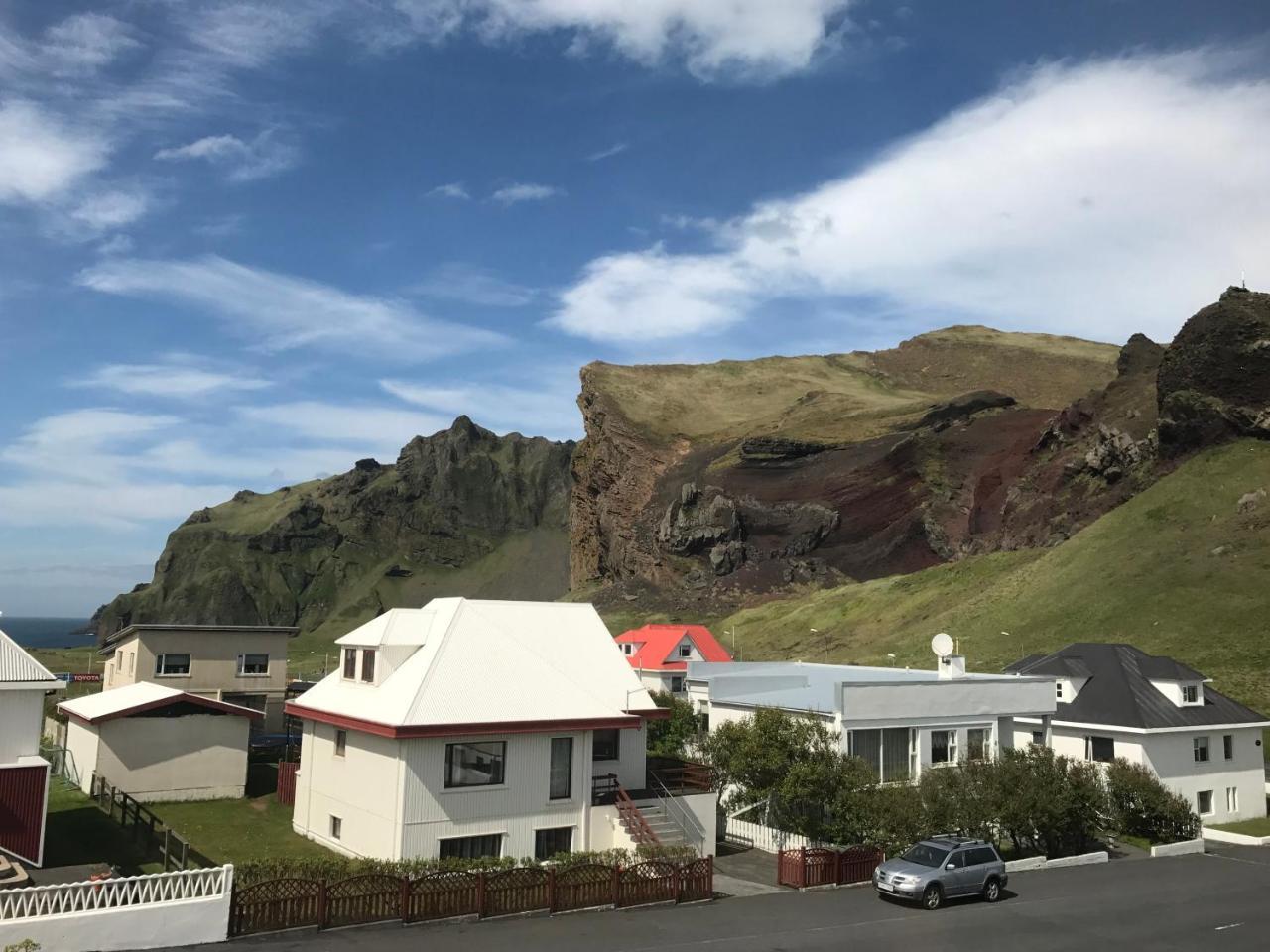 Guesthouse Arny Vestmannaeyjar Exterior photo