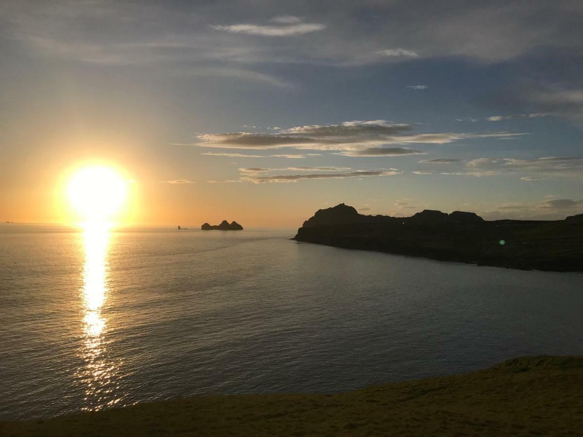 Guesthouse Arny Vestmannaeyjar Exterior photo